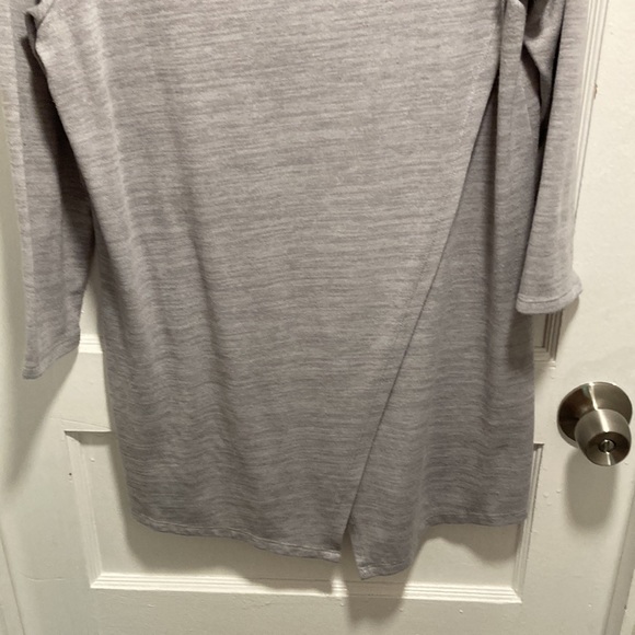 Land’s End Top - Picture 4 of 11